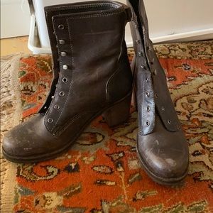 Frye Sabrina 6G